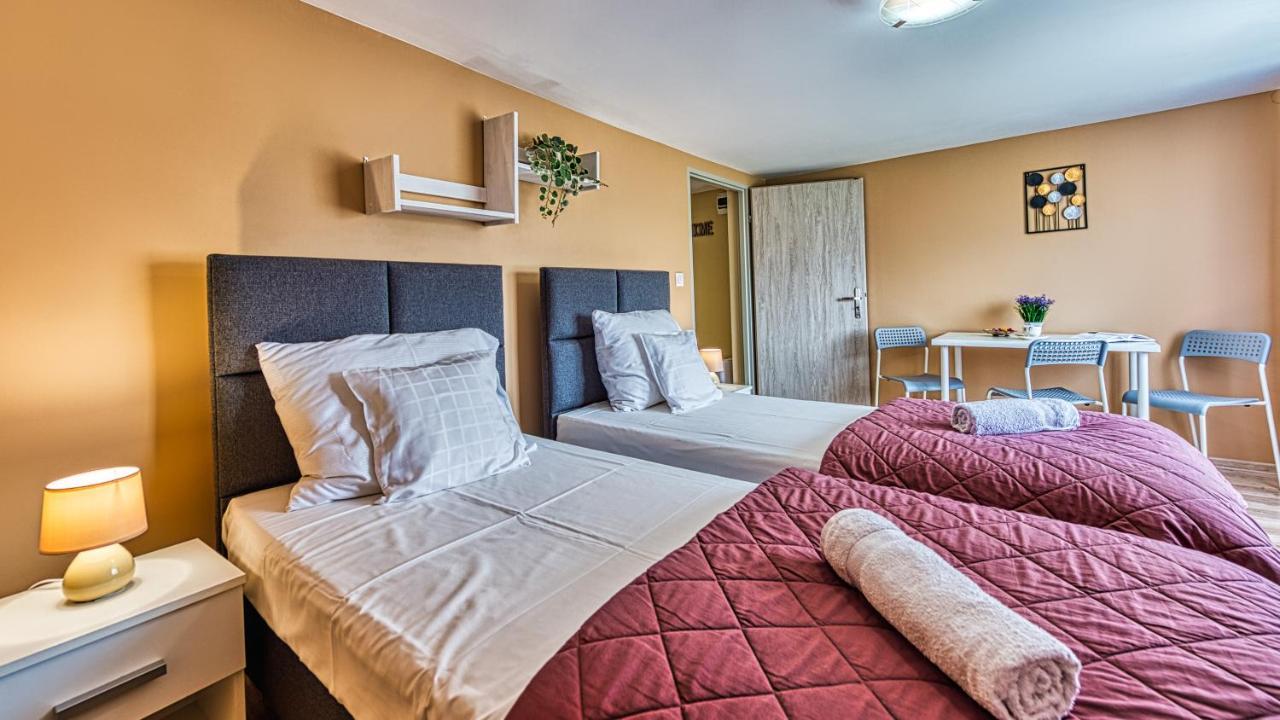 Maja Pokoje Z Widokiem Kameralna Agroturystyka Na Pogorzu Izerskim Z Sauna I Jacuzzi (Adults Only) Mirsk 外观 照片