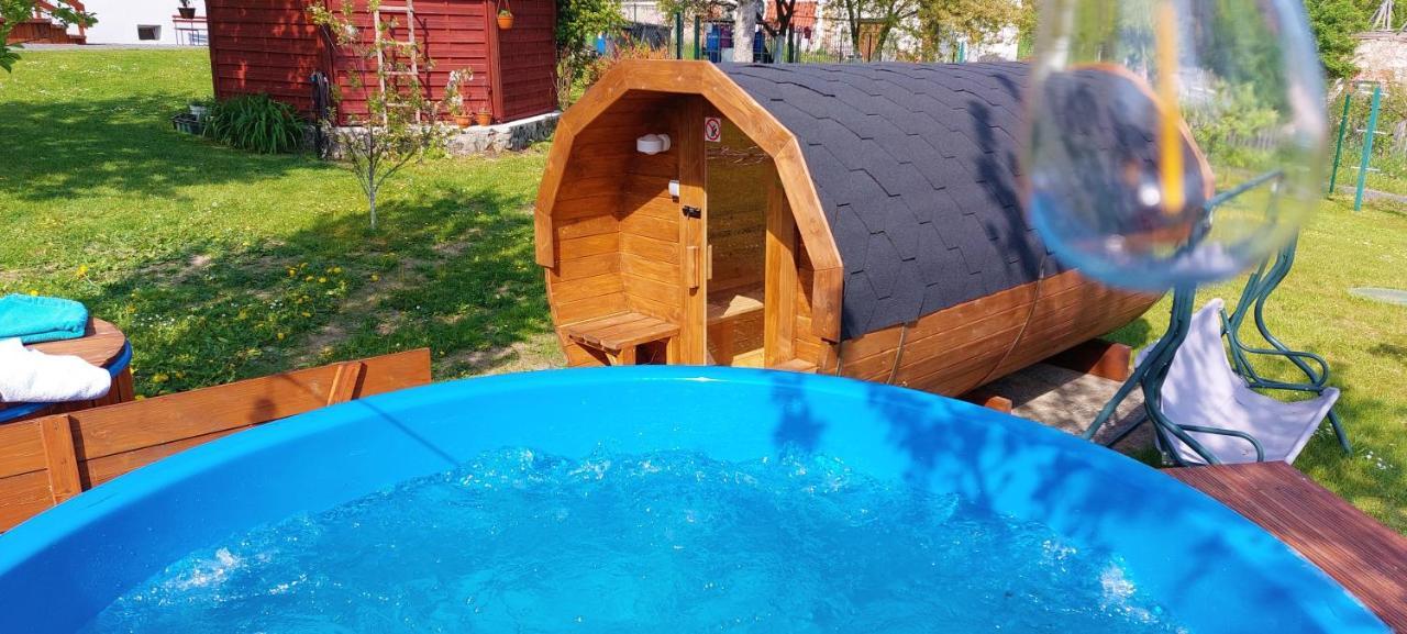 Maja Pokoje Z Widokiem Kameralna Agroturystyka Na Pogorzu Izerskim Z Sauna I Jacuzzi (Adults Only) Mirsk 外观 照片